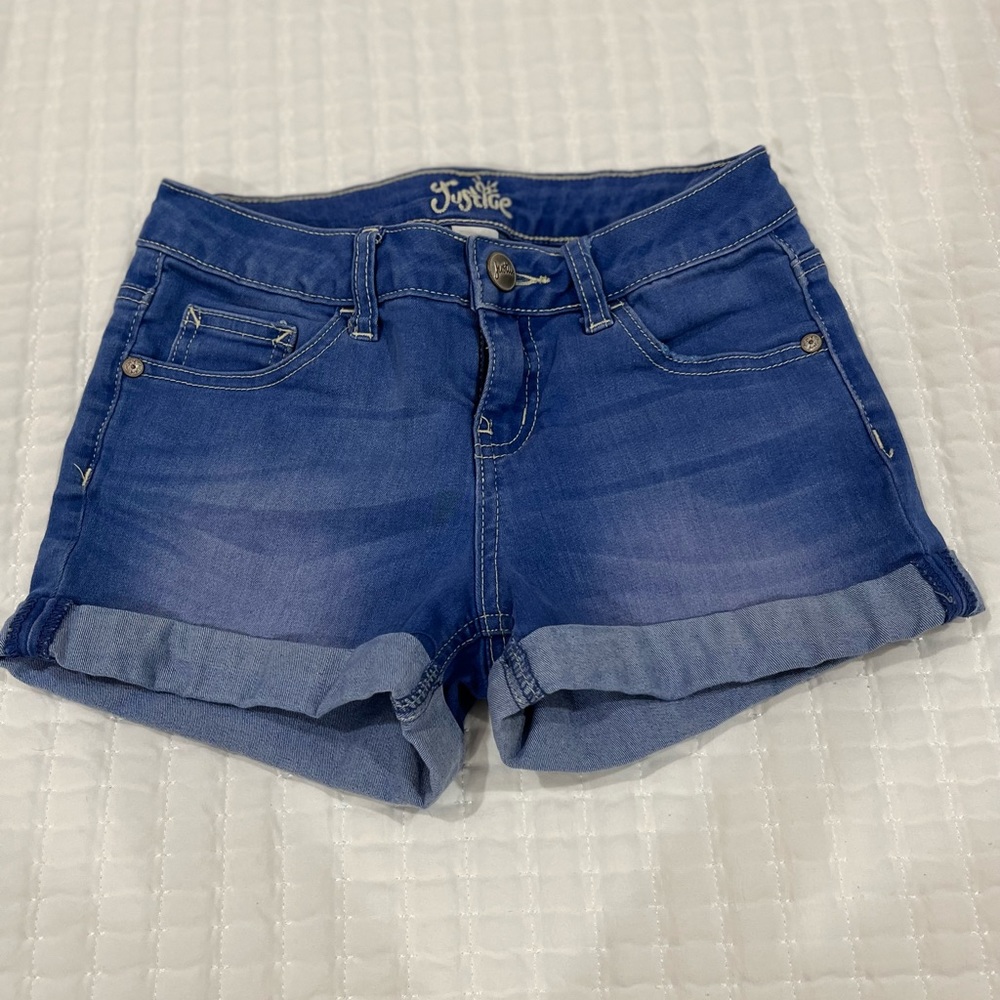 Justice girl shorts - size 10y